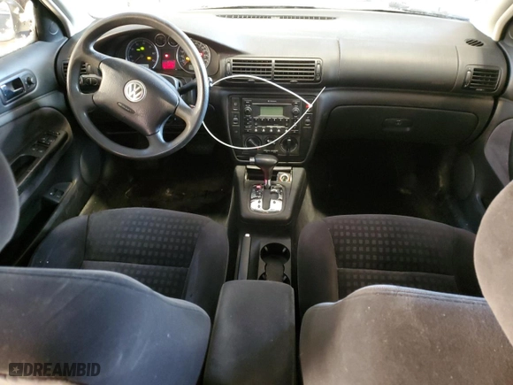 2003 Volkswagen Passat GLS with VIN WVWVD63B73E323303, listed as a Copart auction lot 85803064 with 237,087 mi miles and Clean Title. Bid and sale history available at carsss.com. Image 8.