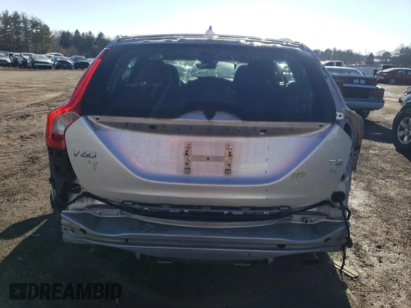 2017 Volvo V60 Premier with VIN YV140MEK4H1335149, listed as a Copart auction lot 45227605 with 67,379 mi miles and Salvage Title. Bid and sale history available at DreamBid. Image 6.