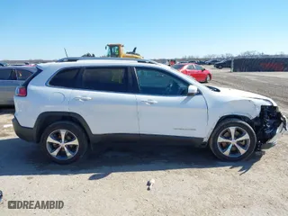 2019 Jeep Cherokee Limited with VIN 1C4PJLDB6KD466407, listed as a IAAI auction lot 41484308 with 150,144 mi miles. Bid and sale history available at carsss.com. Image 13.