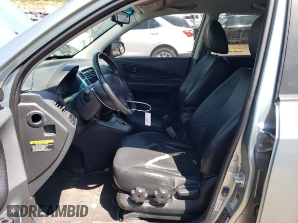2008 Hyundai Tucson SE with VIN KM8JN72DX8U880462, listed as a Copart auction lot 65831134 with 92,077 mi miles and Salvage Title. Bid and sale history available at carsss.com. Image 7.