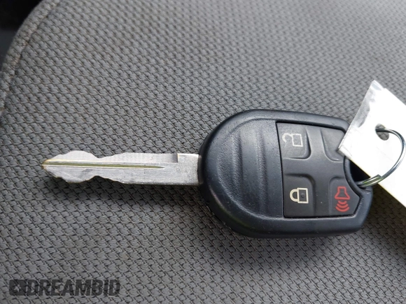 2011 Ford F-150 XL с VIN 1FTMF1CF5BKD98111, выставлен на аукционе IAAI как лот 42430698 с пробегом 154 574 миль миль и . История ставок и продаж доступна на DreamBid. Изображение 11.