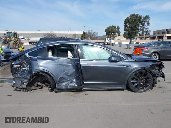 2019 Tesla Model X 75D with VIN 5YJXCBE23KF183801, listed as a IAAI auction lot 41757119 with 1 mi miles. Bid and sale history available at carsss.com. Image 12.