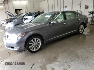 2012 Lexus LS 460 L z VIN JTHDL5EF4C5004349, wystawiony jako Copart lot #47106565 z przebiegiem 81 016 mil mil oraz Szkoda całkowita • Salvage title. Historia ofert i sprzedaży dostępna na DreamBid. Obrazek 1.