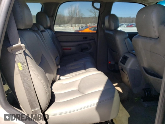 2005 GMC Yukon SLT z VIN 1GKEC13T95R103031, wystawiony jako Copart lot #48339205 z przebiegiem 268 183 mil mil oraz Szkoda całkowita • Salvage title. Historia ofert i sprzedaży dostępna na DreamBid. Obrazek 11.