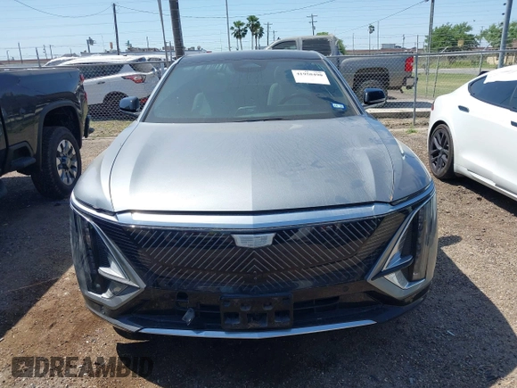 2024 Cadillac LYRIQ Luxury z VIN 1GYKPRRK7RZ122838, wystawiony jako IAAI lot #41958490 z przebiegiem Nie podano mil oraz . Historia ofert i sprzedaży dostępna na DreamBid. Obrazek 12.