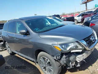 2017 Nissan Pathfinder SV with VIN 5N1DR2MM2HC613081, listed as a IAAI auction lot 41979227 with 137,371 mi miles. Bid and sale history available at carsss.com. Image 13.