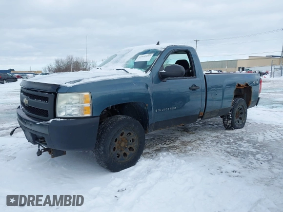 2008 Chevrolet Silverado 1500 Work Truck with VIN 1GCEK14C38Z280529, listed as a IAAI auction lot 41542019 with 188,094 mi miles. Bid and sale history available at carsss.com. Image 2.
