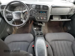 2003 Chevrolet Blazer LS z VIN 1GNDT13X23K120941, wystawiony jako Copart lot #47220845 z przebiegiem 100 245 mil mil oraz Szkoda całkowita • Salvage title. Historia ofert i sprzedaży dostępna na DreamBid. Obrazek 8.