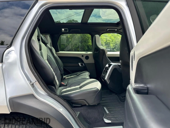 2016 Land Rover Range Rover Sport SVR z VIN SALWZ2EF6GA546565, wystawiony jako Copart lot #63046965 z przebiegiem 70 867 mil mil oraz Czysty tytuł • Clean title. Historia ofert i sprzedaży dostępna na DreamBid. Obrazek 9.