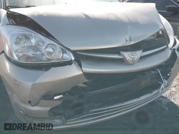 2005 Toyota Sienna XLE with VIN 5TDZA22C95S365448, listed as a IAAI auction lot 41552969 with 214,462 mi miles and . Bid and sale history available at DreamBid. Image 6.