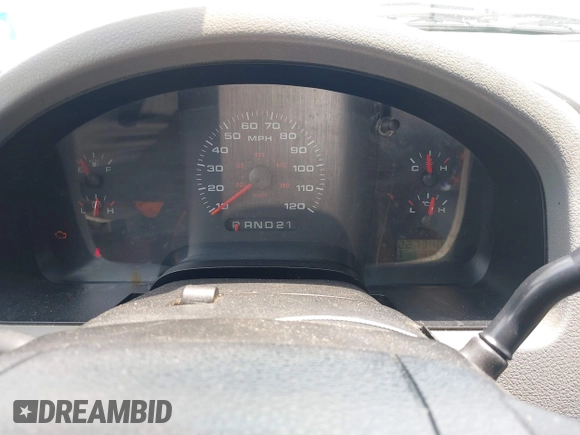 2005 Ford F-150 XL z VIN 1FTRF12W15KB89802, wystawiony jako IAAI lot #42273187 z przebiegiem 227 348 mil mil oraz . Historia ofert i sprzedaży dostępna na DreamBid. Obrazek 7.