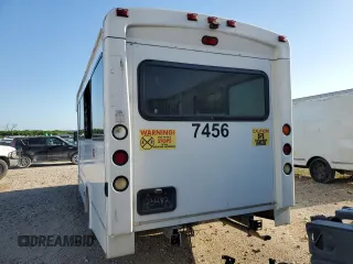 2018 Ford Transit with VIN 1FDES8PM9JKA07456, listed as a Copart auction lot 51866735 with 193,407 mi miles and Clean Title. Bid and sale history available at DreamBid. Image 6.
