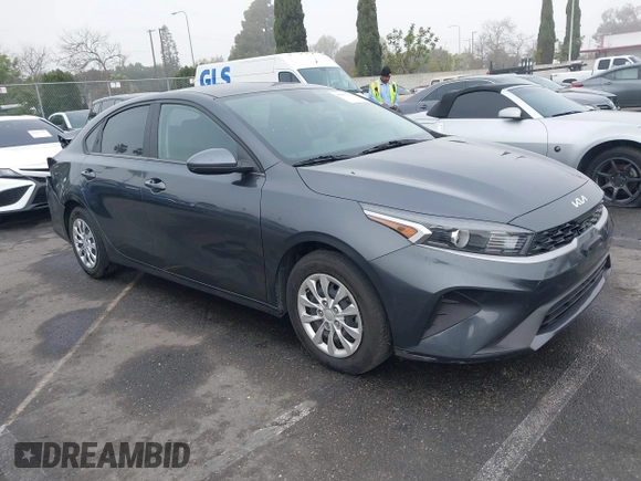 2022 Kia Forte LXS with VIN 3KPF24AD9NE463704, listed as a IAAI auction lot 41632704 with 54,418 mi miles. Bid and sale history available at carsss.com. Image 1.