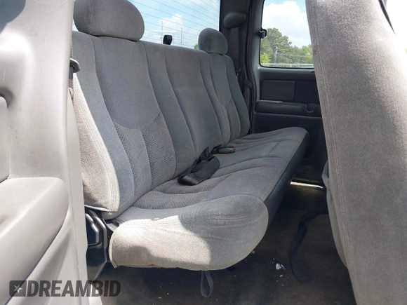 2004 Chevrolet Silverado 1500 LS with VIN 1GCEC19V74Z102933, listed as a IAAI auction lot 42133868 with 301,558 mi miles and . Bid and sale history available at DreamBid. Image 8.