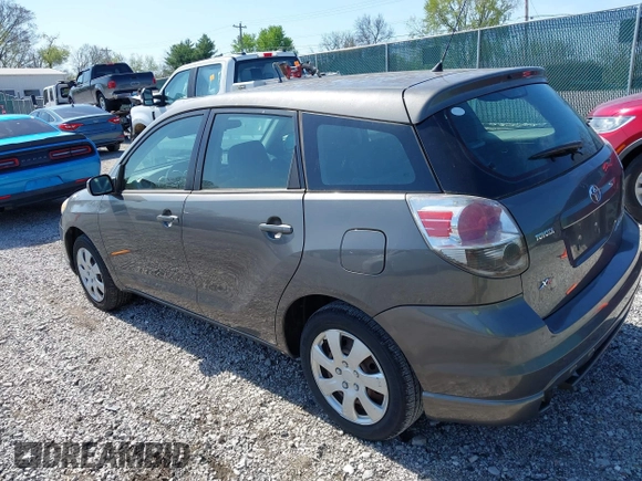 2005 Toyota Matrix STD with VIN 2T1KR32EX5C397965, listed as a IAAI auction lot 41931260 with 135,912 mi miles. Bid and sale history available at carsss.com. Image 3.