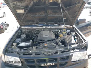 2001 Isuzu Rodeo S with VIN 4S2CK58W114363340, listed as a IAAI auction lot 41498698 with 185,408 mi miles and . Bid and sale history available at DreamBid. Image 10.