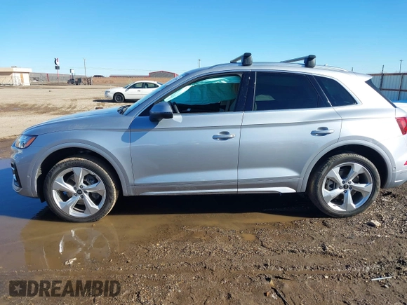 2021 Audi Q5 Prestige with VIN WA1CAAFY6M2048054, listed as a IAAI auction lot 41343544 with 88,681 mi miles. Bid and sale history available at carsss.com. Image 14.