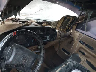 1998 Dodge 1500 z VIN 1B7HC16Z4WS573745, wystawiony jako IAAI lot #41480492 z przebiegiem Nie podano mil oraz . Historia ofert i sprzedaży dostępna na DreamBid. Obrazek 6.