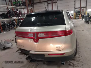 2010 Lincoln MKT with VIN 2LMHJ5AR0ABJ20455, listed as a IAAI auction lot 41460072 with 298,026 mi miles. Bid and sale history available at carsss.com. Image 16.