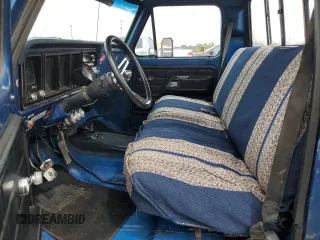 1976 Ford F-150 z VIN F15YPC50769, wystawiony jako Copart lot #56647675 z przebiegiem 4 501 mil mil oraz Czysty tytuł • Clean title. Historia ofert i sprzedaży dostępna na DreamBid. Obrazek 10.