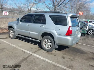 2006 Toyota 4Runner SR5 with VIN JTEBU14R068061043, listed as a IAAI auction lot 41698077 with 255,361 mi miles. Bid and sale history available at carsss.com. Image 3.