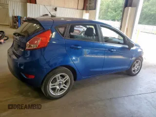 2019 Ford Fiesta SE z VIN 3FADP4EJ4KM142797, wystawiony jako Copart lot #56876095 z przebiegiem 82 545 mil mil oraz Szkoda całkowita • Salvage title. Historia ofert i sprzedaży dostępna na DreamBid. Obrazek 3.