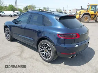2018 Porsche Macan S with VIN WP1AB2A56JLB40010, listed as a IAAI auction lot 42126731 with 30,016 mi miles and . Bid and sale history available at DreamBid. Image 3.