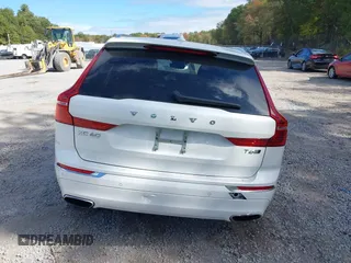 2018 Volvo XC60 Inscription z VIN YV4A22RL3J1032991, wystawiony jako IAAI lot #40540449 z przebiegiem 60 834 mil mil oraz . Historia ofert i sprzedaży dostępna na DreamBid. Obrazek 16.