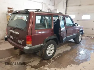 2000 Jeep Cherokee with VIN 1J4FT48S5YL231141, listed as a IAAI auction lot 41734959 with 186,884 mi miles and . Bid and sale history available at DreamBid. Image 4.