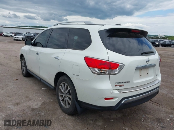 2015 Nissan Pathfinder Platinum with VIN 5N1AR2MN1FC619382, listed as a IAAI auction lot 42221642 with 118,838 mi miles and . Bid and sale history available at DreamBid. Image 3.