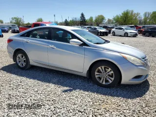 2011 Hyundai Sonata GLS with VIN 5NPEB4AC6BH110363, listed as a Copart auction lot 54454005 with 204,023 mi miles and Salvage Title. Bid and sale history available at DreamBid. Image 4.
