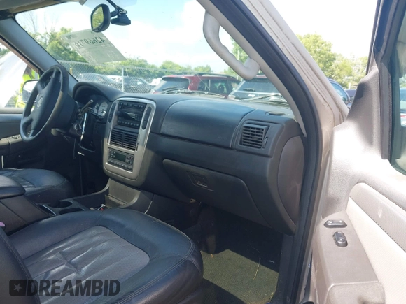 2004 Mercury Mountaineer Convenience с VIN 4M2DU86W84ZJ20303, выставлен на аукционе IAAI как лот 42669716 с пробегом 168 034 миль миль и . История ставок и продаж доступна на DreamBid. Изображение 5.