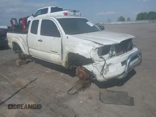 2006 Toyota Tacoma PreRunner with VIN 5TETU62N46Z221834, listed as a IAAI auction lot 42012821 with 251,144 mi miles and . Bid and sale history available at DreamBid. Image 1.