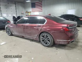2022 BMW 7 Series 750i xDrive z VIN WBA7U2C04NCG88407, wystawiony jako Copart lot #42753005 z przebiegiem 22 950 mil mil oraz Nie do naprawy • Non repairable. Historia ofert i sprzedaży dostępna na DreamBid. Obrazek 2.
