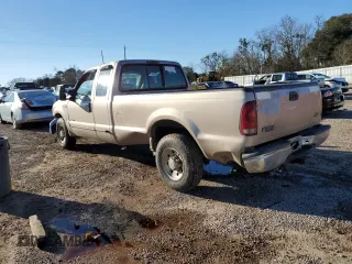 1999 Ford F-250 XL with VIN 1FTNX20F9XEE66766, listed as a Copart auction lot 46595795 with 571,503 mi miles and Salvage title. Bid and sale history available at DreamBid. Image 2.