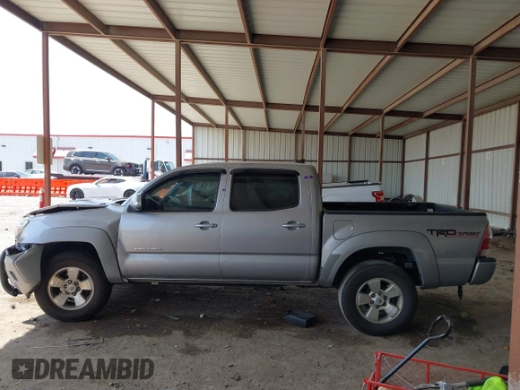 2015 Toyota Tacoma PreRunner with VIN 5TFJU4GN4FX082557, listed as a IAAI auction lot 41880190 with 234,099 mi miles and . Bid and sale history available at DreamBid. Image 14.