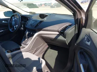 2016 Ford Escape SE with VIN 1FMCU0G73GUC76322, listed as a IAAI auction lot 41796746 with 61,821 mi miles. Bid and sale history available at carsss.com. Image 5.