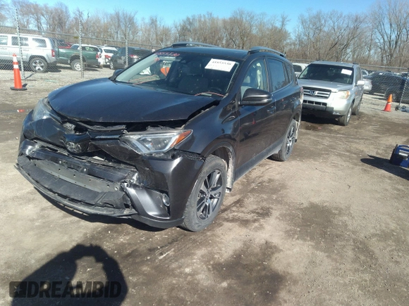 2018 Toyota RAV4 XLE with VIN JTMRFREV9JJ742276, listed as a IAAI auction lot 41855530 with 115,815 mi miles. Bid and sale history available at carsss.com. Image 17.