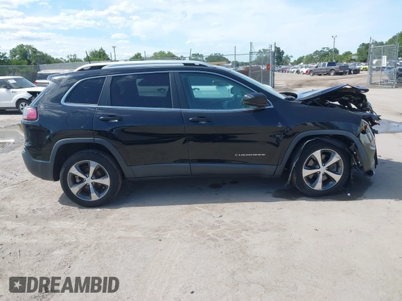 2019 Jeep Cherokee Limited with VIN 1C4PJLDB2KD387798, listed as a IAAI auction lot 39462992 with 20,173 mi miles and . Bid and sale history available at DreamBid. Image 13.