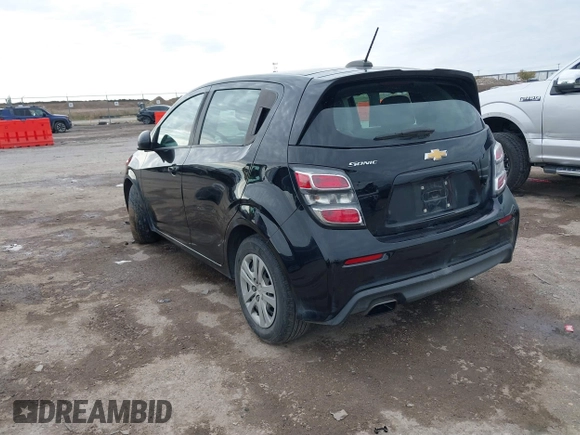 2020 Chevrolet Sonic LT z VIN 1G1JG6SB6L4139086, wystawiony jako IAAI lot #41070670 z przebiegiem 73 324 mil mil oraz . Historia ofert i sprzedaży dostępna na DreamBid. Obrazek 3.