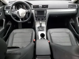 2019 Volkswagen Passat Wolfsburg Edition z VIN 1VWLA7A30KC013616, wystawiony jako Copart lot #46643715 z przebiegiem 47 073 mil mil oraz Szkoda całkowita • Salvage title. Historia ofert i sprzedaży dostępna na DreamBid. Obrazek 8.