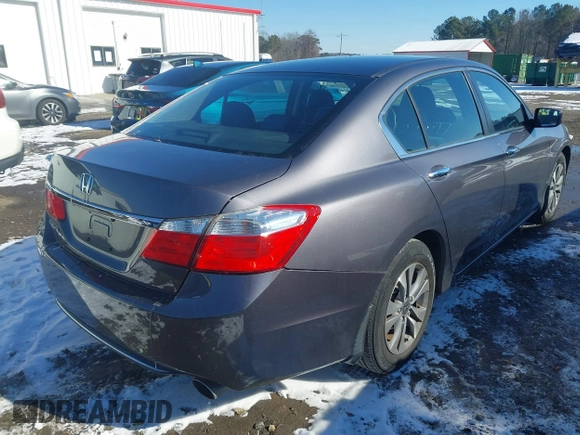 2015 Honda Accord LX with VIN 1HGCR2F3XFA082713, listed as a IAAI auction lot 41386992 with 110,546 mi miles. Bid and sale history available at carsss.com. Image 4.
