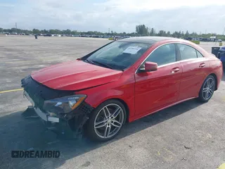 2017 Mercedes-Benz CLA 250 z VIN WDDSJ4EB7HN467038, wystawiony jako IAAI lot #42180716 z przebiegiem 71 760 mil mil oraz . Historia ofert i sprzedaży dostępna na DreamBid. Obrazek 2.