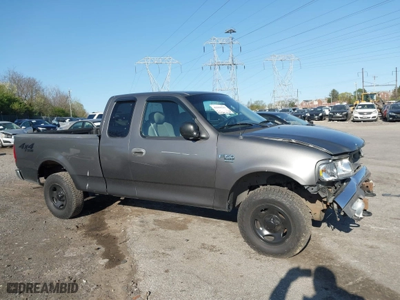 2004 Ford F-150 Heritage XL with VIN 2FTRX18W34CA97890, listed as a IAAI auction lot 42060361 with 177,385 mi miles. Bid and sale history available at carsss.com. Image 12.