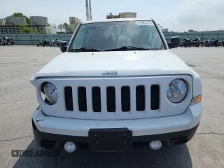 2017 Jeep Patriot Sport SE with VIN 1C4NJPBA7HD122697, listed as a Copart auction lot 57987315 with 136,757 mi miles and Salvage title. Bid and sale history available at DreamBid. Image 5.