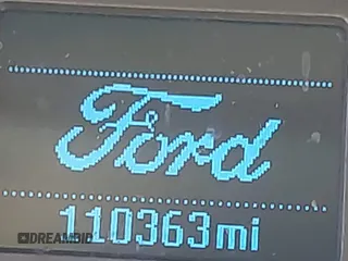 2017 Ford Transit z VIN 1FTYR2CM6HKB48706, wystawiony jako IAAI lot #42528900 z przebiegiem 110 363 mil mil oraz . Historia ofert i sprzedaży dostępna na DreamBid. Obrazek 15.