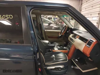 2011 Land Rover Range Rover HSE LUX with VIN SALMF1D48BA336455, listed as a IAAI auction lot 41968050 with 1 mi miles. Bid and sale history available at carsss.com. Image 5.
