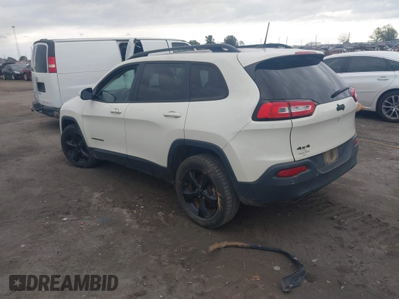 2018 Jeep Cherokee Limited with VIN 1C4PJMDB8JD613833, listed as a IAAI auction lot 40831461 with 134,497 mi miles. Bid and sale history available at carsss.com. Image 3.