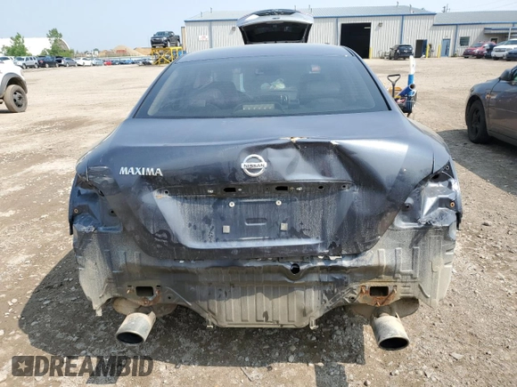 2013 Nissan Maxima SV z VIN 1N4AA5APXDC829243, wystawiony jako Copart lot #59888905 z przebiegiem 318 219 mil mil oraz Czysty tytuł • Clean title. Historia ofert i sprzedaży dostępna na DreamBid. Obrazek 6.