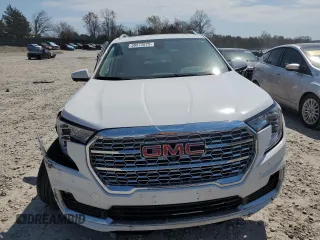2022 GMC Terrain Denali with VIN 3GKALXEV2NL226743, listed as a Copart auction lot 50572075 with 19,390 mi miles and Salvage title. Bid and sale history available at DreamBid. Image 5.
